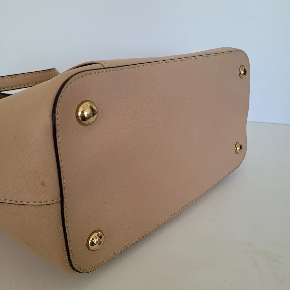 Michael Kors Jet Set Travel Saffiano Leather Tote Bag Beige Tan Gold Hardware